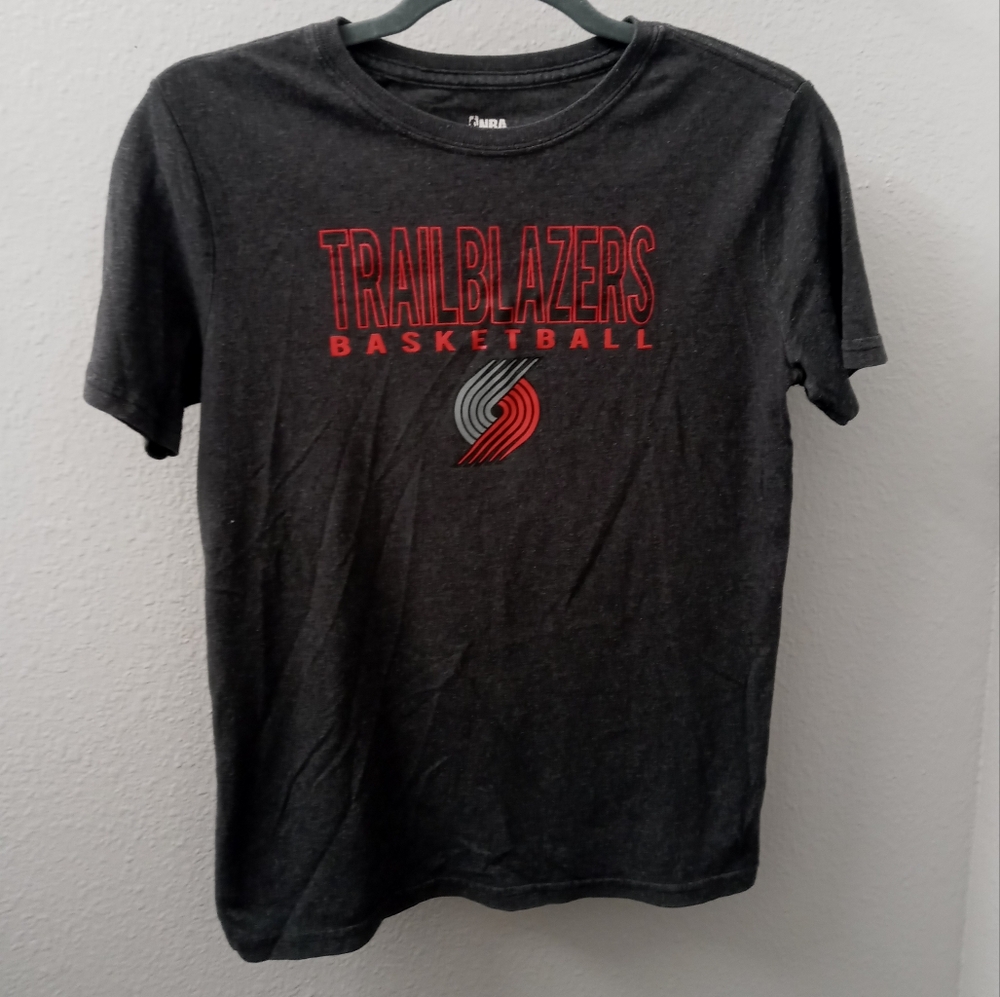 Trail Blazers Basketball Graphic T-Shirt - Gray